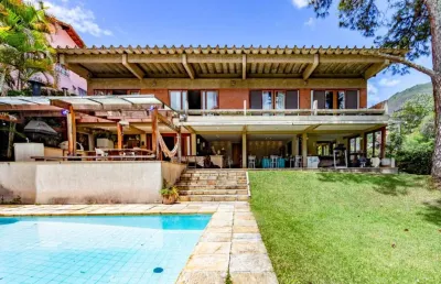 Casa com 4 quartos à venda na Rua Yamato, 105, Agriões, Teresópolis