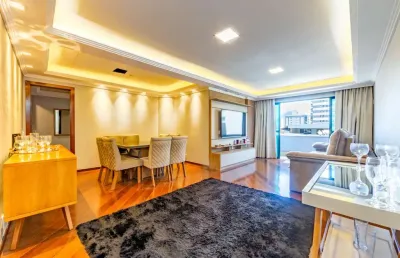 Excelente apartamento de 3 quartos com suíte e varanda frontal em agriões