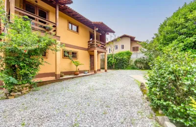 Casa com 3 quartos à venda na Rua Capitão Teodomiro Lippi, 90, Panorama, Teresópolis