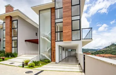 Casa em condomínio fechado com 5 quartos à venda na Rua Primeiro de Agosto, 715, Tijuca, Teresópolis