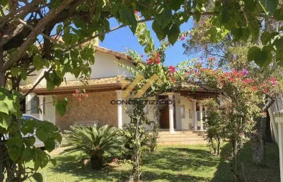Casa térrea com área construída de 307 m² e terreno de 1.071 m² em cabreúva/sp
