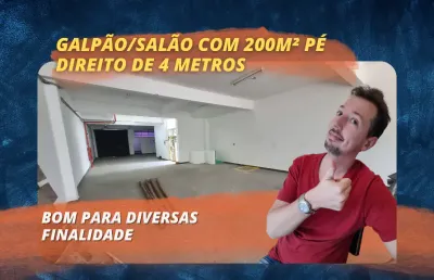 Galpão/salão com 200m² e pé direito alto, bom para diversas finalidades