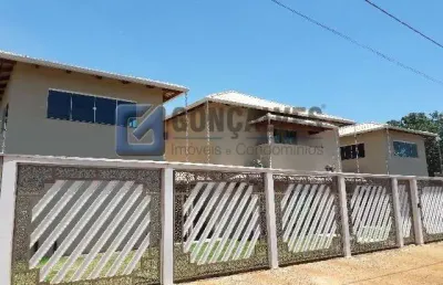 Casa comercial à venda na august die saint hilarie, todos, parque jardim brasil, caldas novas por r$ 1.800.000