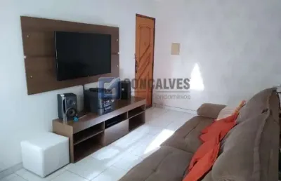 Apartamento com 2 quartos à venda na valdemar celestino da silva, r, parque são vicente, mauá, 55 m2 por r$ 255.000