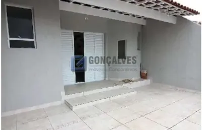 Sobrado à venda no bairro da paulicéia em são bernardo do campo/sp, com 212m², 3 dormitorios sendo 1 suite.