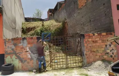 Terreno à venda na mario quintana, r, jardim cruzeiro, mauá por r$ 165.000