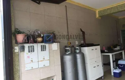 Casa com 4 quartos à venda na tiradentes, r, ferrazópolis, são bernardo do campo, 308 m2 por r$ 850.000