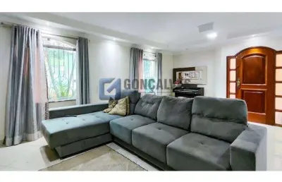 Casa com 4 quartos à venda na Miguel Couto, R, Vila Pires, Santo André