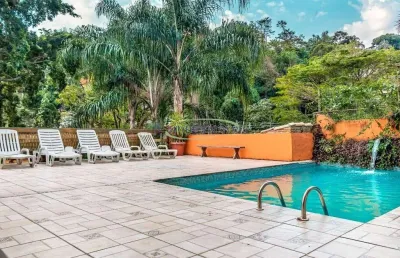 Venda de pousada em excelente localização na praia do perequê em ilhabela / sp