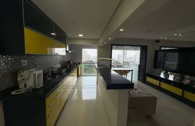 Venda de apartamento reformado e  mobiliado com 2 quartos, com vista mar no the garden em santos/sp