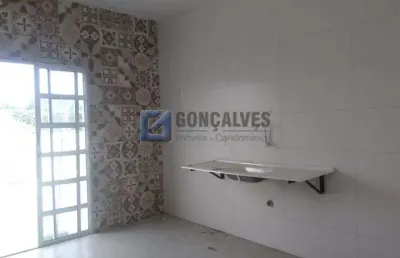 Casa com 2 quartos para alugar na joao infante, r, nova petrópolis, são bernardo do campo, 160 m2 por r$ 2.700