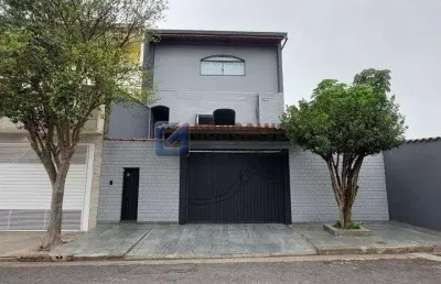 Casa com 3 quartos para alugar na marcos andreotti, r, jardim rina, santo andré, 226 m2 por r$ 4.550