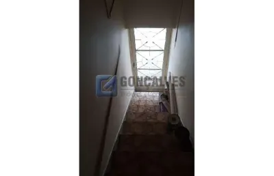 Casa com 2 quartos para alugar na doutor vital brasil, r, taboão, são bernardo do campo, 57 m2 por r$ 1.600