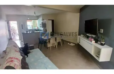 Casa com 4 quartos para alugar na mocambo, r, vila lucinda, santo andré por r$ 3.800