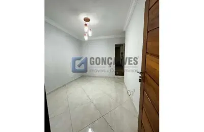 Casa com 3 quartos para alugar na sargento flaminio baptista dos santos, r, baeta neves, são bernardo do campo por r$ 2.300