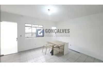 Casa com 2 quartos para alugar na rua sílvio felice vazzolla, demarchi, são bernardo do campo, 100 m2 por r$ 2.500