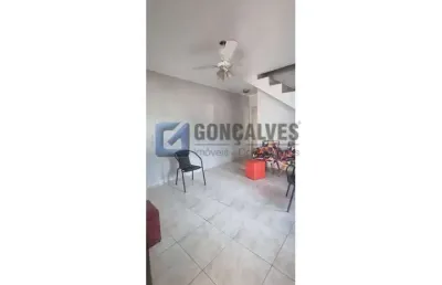 Casa com 3 quartos para alugar na general izidoro dias lopes, r, paulicéia, são bernardo do campo, 208 m2 por r$ 2.700