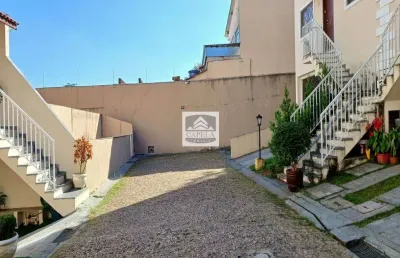 Ótima casa de condomínio a venda no horto florestal