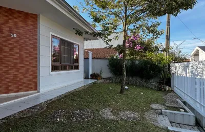 Casa plana e averbada no saguaçu! perto da escola do bom jesus