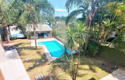 Casa na granja viana em condominio com excelente estrutura e segurança 24hs.
