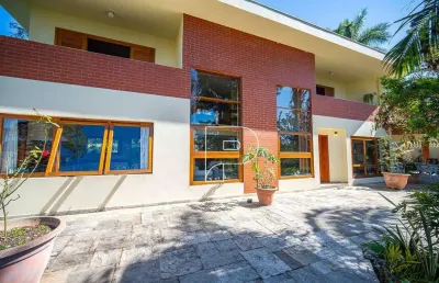 Casa com 3 suítes à venda, 332 m² por r$ 1.700.000 - granja viana