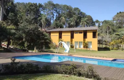 Casa tipo chácara com 3.800m² de terreno próximo a rodovia raposo tavares