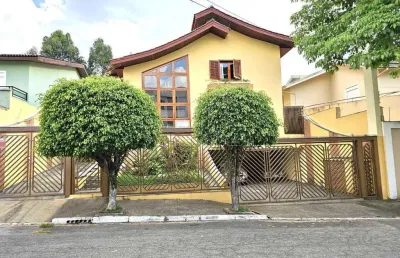 Ótima casa  localizada em  bairro residencial, ruas arborizadas e tranquilas, parque dos príncipes zona oeste/sp