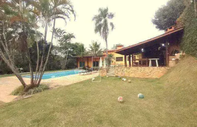 Casa com 3 dormitórios à venda, 439 m² por r$ 2.480.000,00 - granja viana - carapicuíba/sp