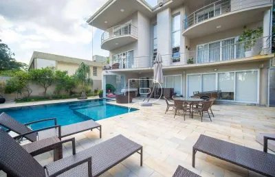Casa com 4 suítes de alto padrão, ao lado do shopping granja viana