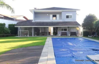 Casa mobiliada com 4 suítes à venda, 800 m² na granja viana