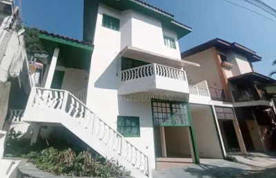 Casa com 3 dormitórios à venda, 171 m² por r$ 1.500.000 - petit village - granja viana