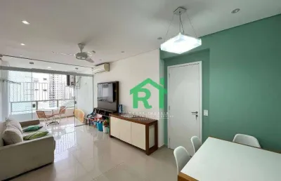 Apartamento beira mar, reformado, 2 dormitórios (1 suíte), 1 vaga, jardim astúrias, guarujá/sp