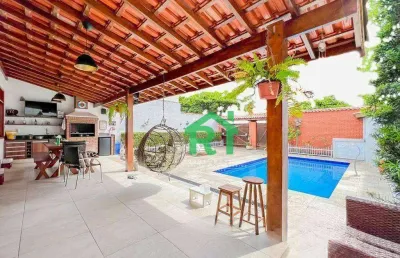 Casa próximo da praia, 5 dormitórios (3 suítes), 5 vagas, lazer, tombo, guarujá/sp
