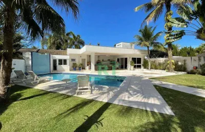 Casa com 5 dormitórios, 700 m² - venda por r$ 3.500.000 ou aluguel por r$ 16.000/dia - acapulco - guarujá/sp