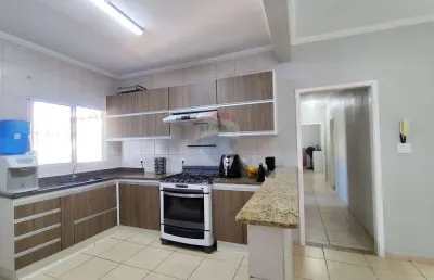 Casa a venda 132,26m² com piscina, 3 quartos no joão aranha paulínia sp