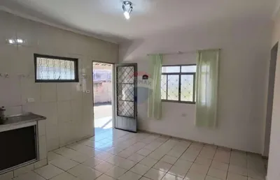 Chacara com um bela casa de 3 quartos e muito espaço, parque da represa, paulínia/sp