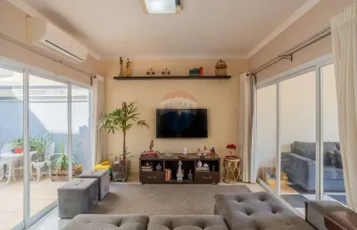 Casa sobrado à venda, com 3 quartos suítes, aquecimento solar, no condomínio reserva real em paulínia/sp