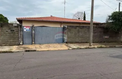 Casa com 3 quartos à venda na Rua Caetano Achiles Avancini, 1011, Vila José Kalil Aun, Cosmópolis