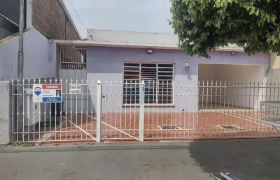 'casa 3 quartos e quintal grande no jardim bela vista'