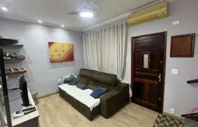 Casa em condomínio fechado com 2 quartos à venda na comendador martins - de 201/202 a 349/350, 282, vila mathias, santos por r$ 426.000
