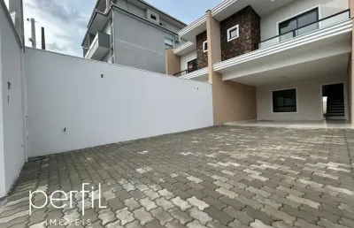 Imperdível: casa com 3 suítes e 4 vagas de garagem na vila nova, joinville-sc!