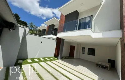 Imperdível! casa à venda em joinville-sc, bairro américa: 3 quartos, 3 suítes, 2 salas, 5 banheiros, 3 vagas de garagem, 185m².