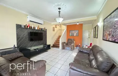 Casa a venda com 4 quartos no bairro floresta - joinville/ sc