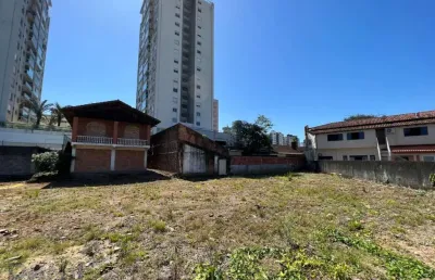 Terreno comercial - 1.987,30m2 - no centro - joinville/sc
