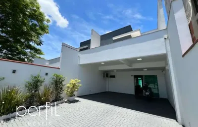 Sobrado geminado com piscina à venda - 3 quartos, sendo 1 suíte com ampla sacada - bairro saguaçu - joinville/sc
