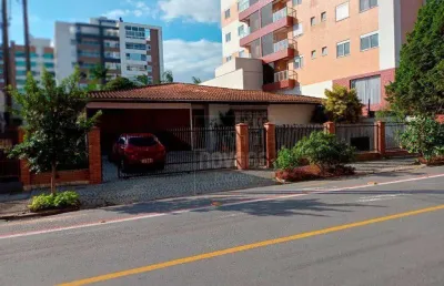 Casa com 3 dormitórios à venda por r$ 2.190.000,00 - américa - joinville/sc