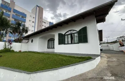 Casa com 4 dormitórios à venda, 278 m² por r$ 1.350.000,00 - iririú - joinville/sc