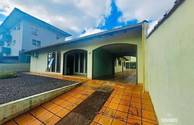 Casa com 4 dormitórios à venda, 173 m² por r$ 940.000,00 - saguaçu - joinville/sc