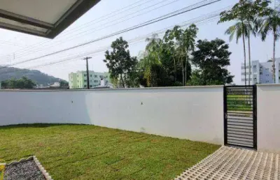 Sobrado com 3 dormitórios à venda, 140 m² por r$ 750.000,00 - iririú - joinville/sc