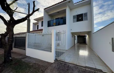 Sobrado com 03 quartos para locação em paiçandu, pr